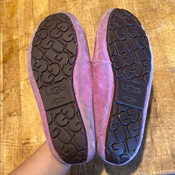 UGG Mauve Suede Moccasin Slippers - Picture 4 of 4
